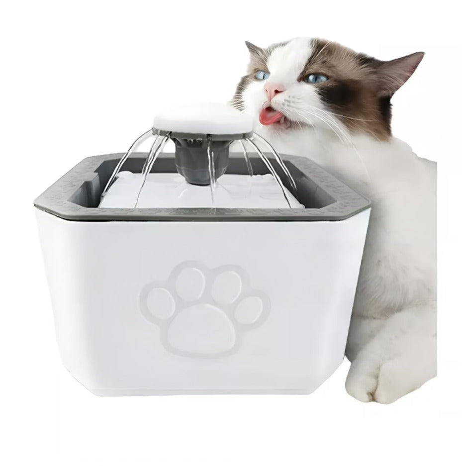 Bebedero Fuente de Agua Cuadrada Perros y Gatos 2.5 Lts